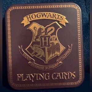 Hogwarts Playing Cards in keepsake tin Harry Potter Collectible NWT